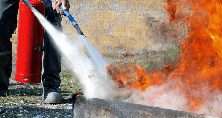 formation extincteur sécurité incendie poitiers sécurité premium formation